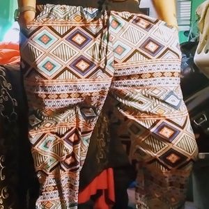 RUE21 LG THIN PATTERNED DRESS SLACKS